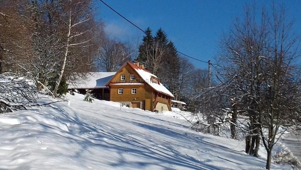 Chata u lesa Vyprachtice Bagian luar foto
